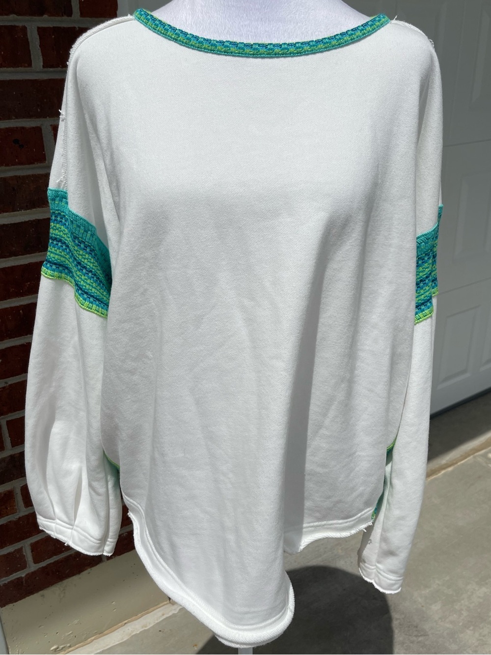 Natural Life White Aqua Knit Trim Crewneck Boho Sweatshirt Size Small/Medium